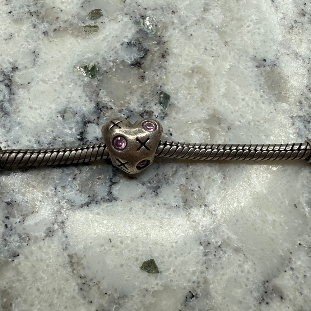 XOXO Pandora bead